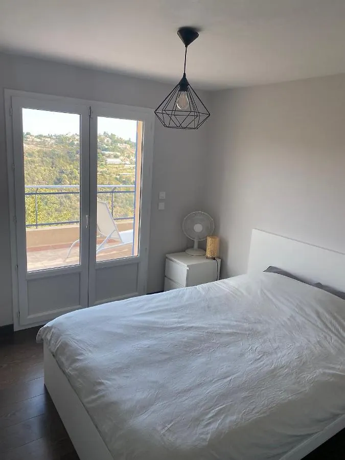 Spacieuse Villa Niçoise au calme avec piscine Nice