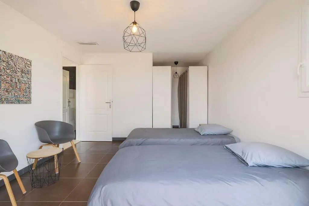Spacieuse Villa Niçoise au calme avec piscine Nice 0*,  França