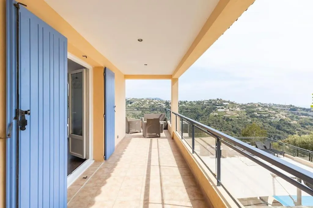 Spacieuse Villa Nicoise Au Calme Avec Piscine Nice France