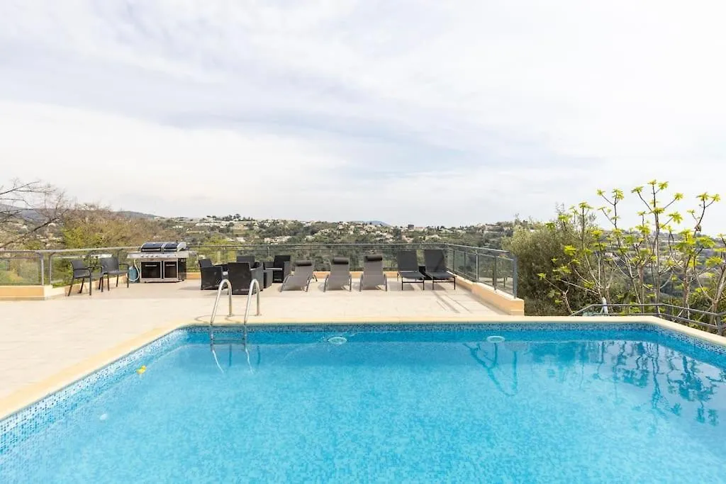 Spacieuse Villa Nicoise Au Calme Avec Piscine Nice