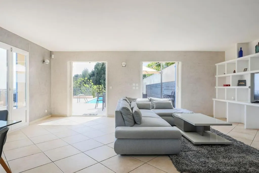 Spacieuse Villa Nicoise Au Calme Avec Piscine Nice