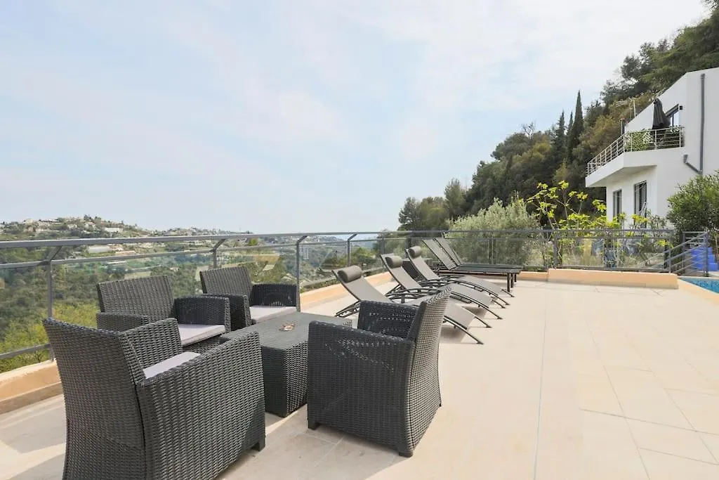 Spacieuse Villa Nicoise Au Calme Avec Piscine Nice 0*,  France
